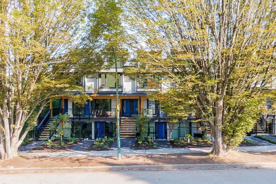 4728 Duchess Street Vancouver, BC - 2
