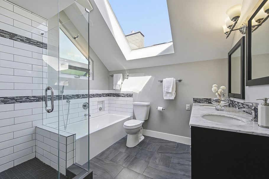 3385 W 8th Avenue Vancouver, BC - 15