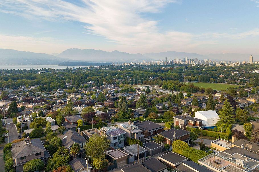3250 W 20th Avenue Vancouver, BC - 36