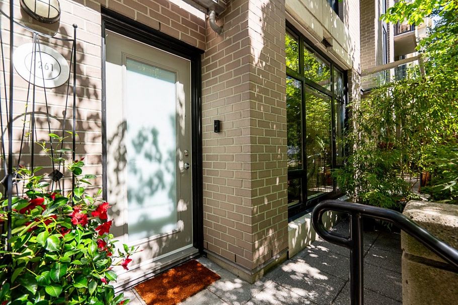 1261 Richards Street Vancouver, BC - 5