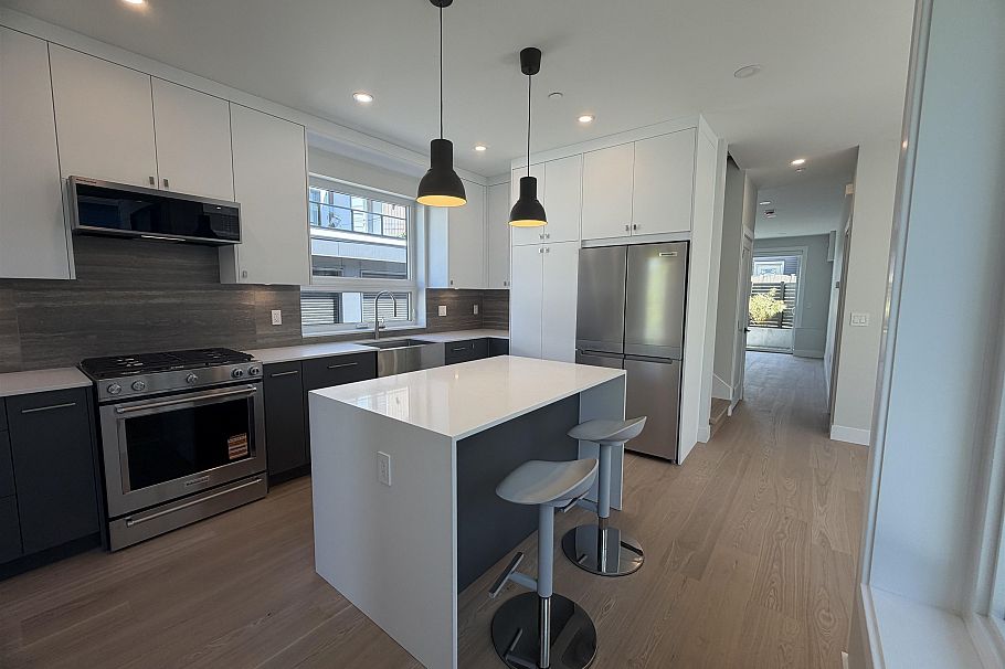 3768 Fleming Street Vancouver, BC - 8