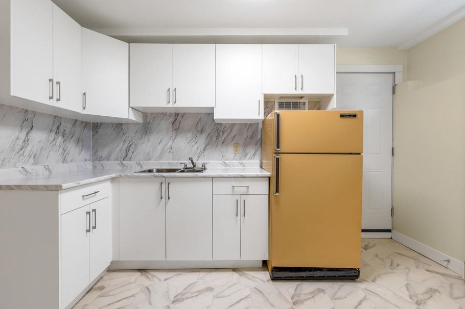 2547 E 34th Avenue Vancouver, BC - 20