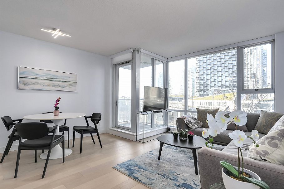 805 550 Pacific Street Vancouver, BC - 1