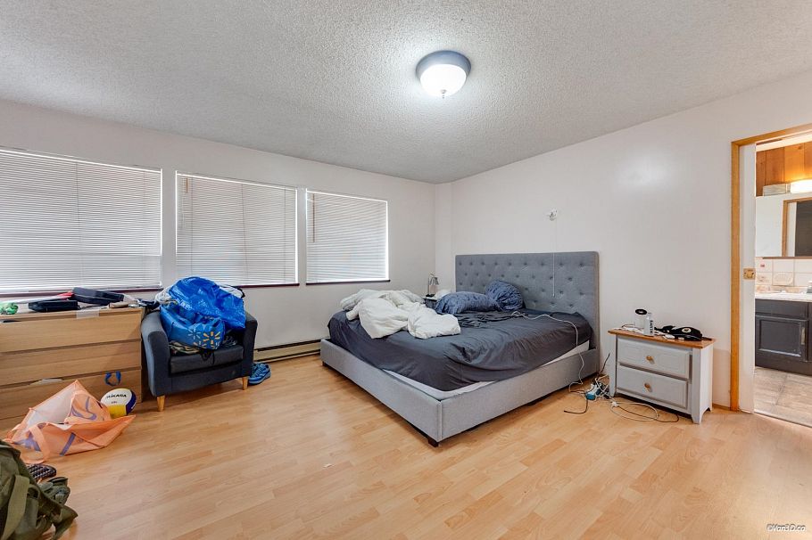 2087 Harrison Drive Vancouver, BC - 27