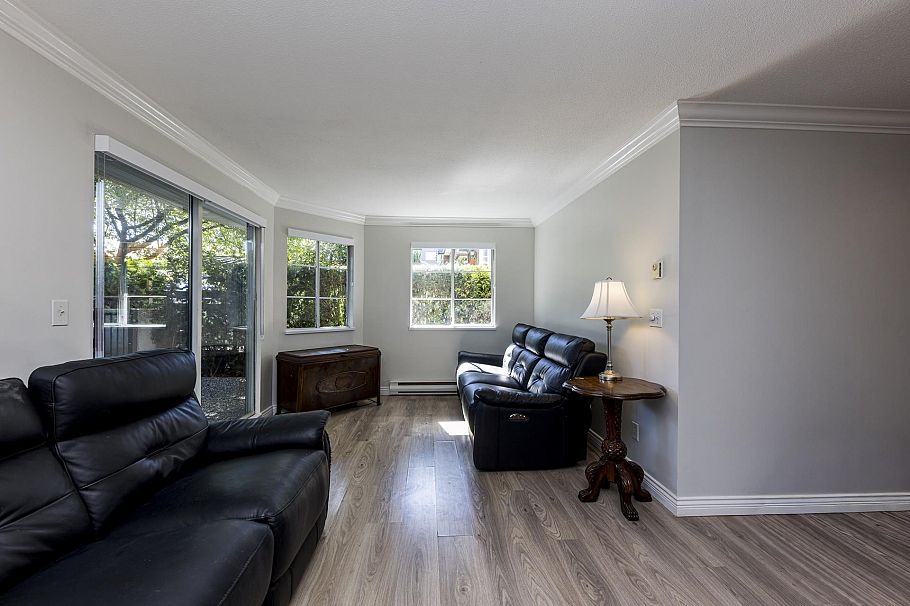 7 249 E 4th Street North Vancouver, BC - 2