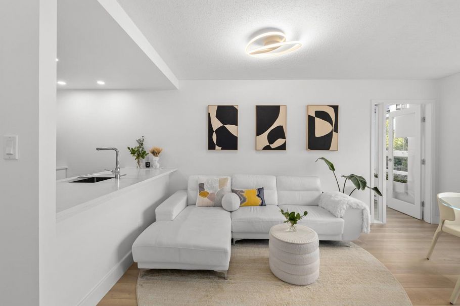 607 939 Expo Boulevard Vancouver, BC - 3