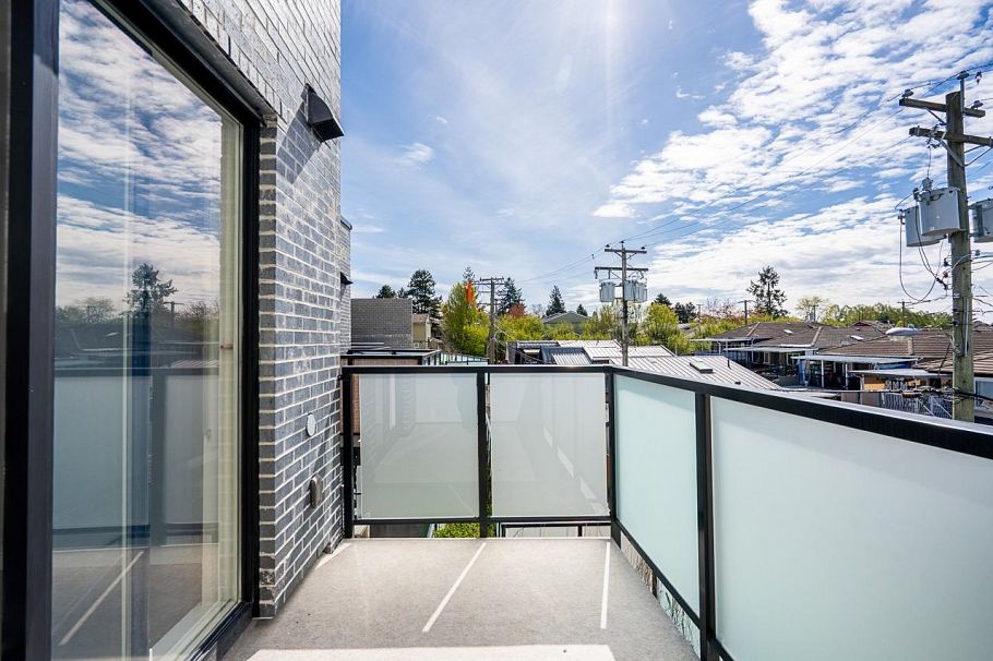 304 3050 Kingsway Vancouver, BC - 17