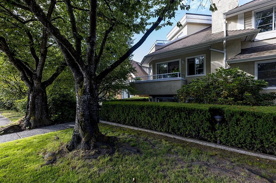 7 249 E 4th Street North Vancouver, BC - 13