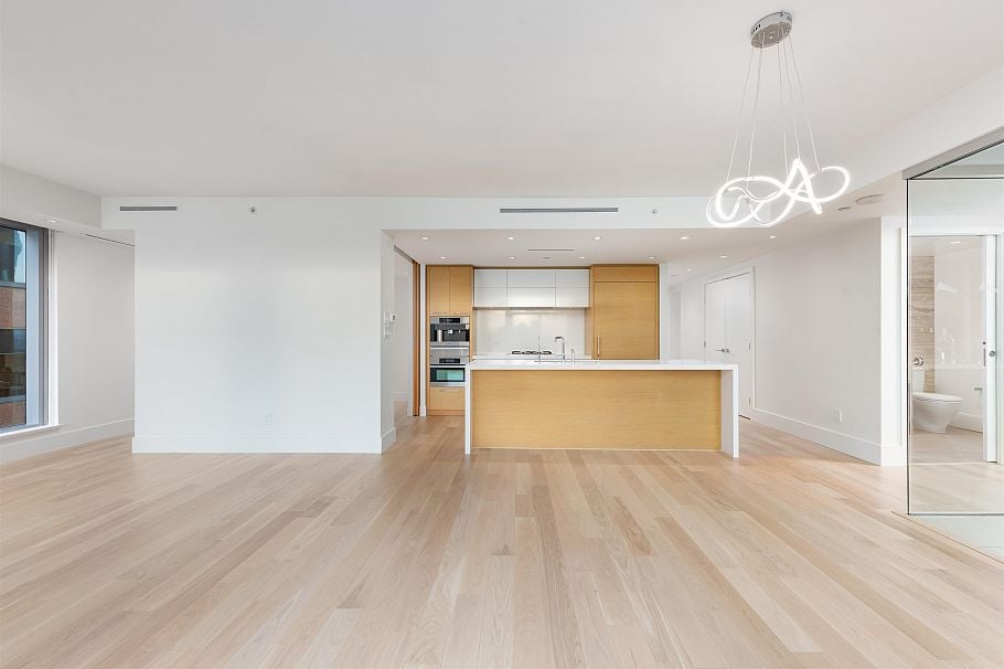 2301 667 Howe Street Vancouver, BC - 5
