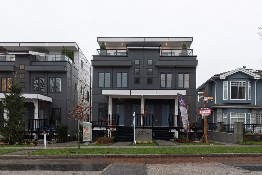 209 2339 E 34th Avenue Vancouver, BC - 2
