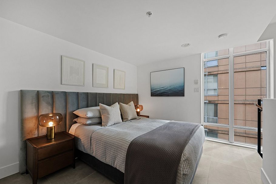 403 988 Richards Street Vancouver, BC - 16