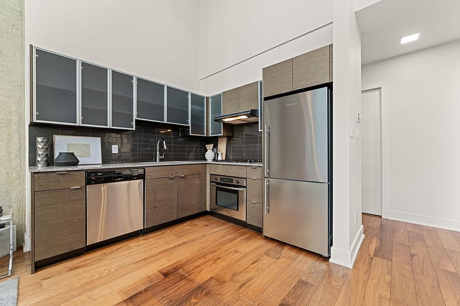 403 988 Richards Street Vancouver, BC - 7