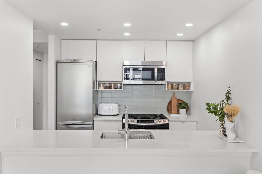 607 939 Expo Boulevard Vancouver, BC - 6