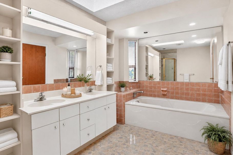 2940 Dresden Way North Vancouver, BC - 10