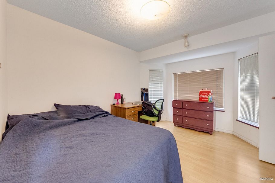 2087 Harrison Drive Vancouver, BC - 25