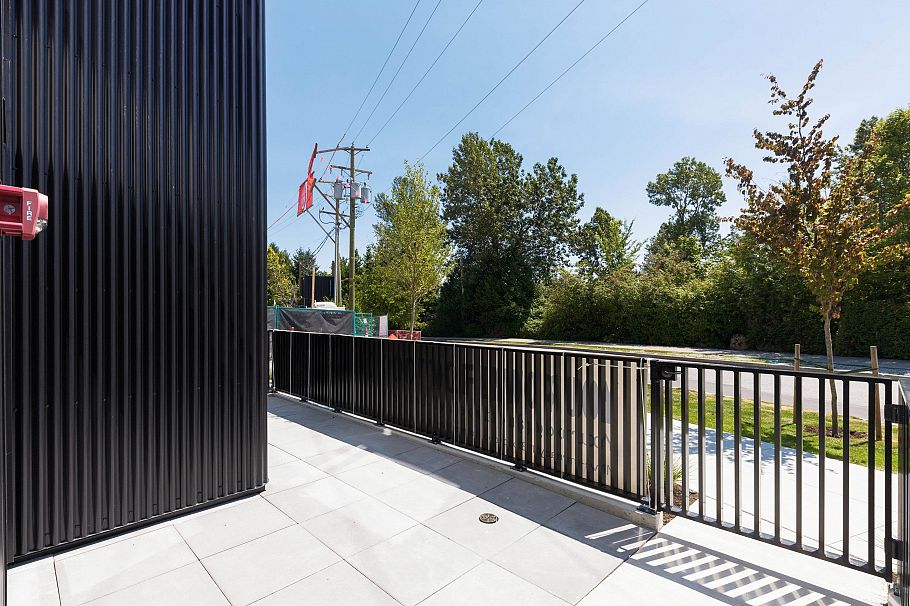 2407 N Grandview Highway Vancouver, BC - 39