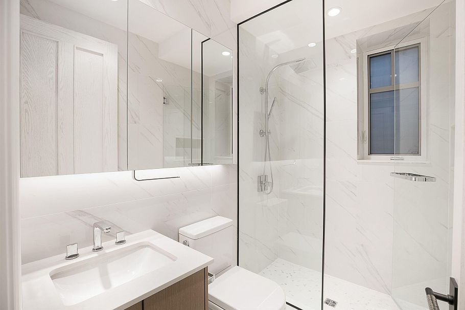 1239 W 40th Avenue Vancouver, BC - 33