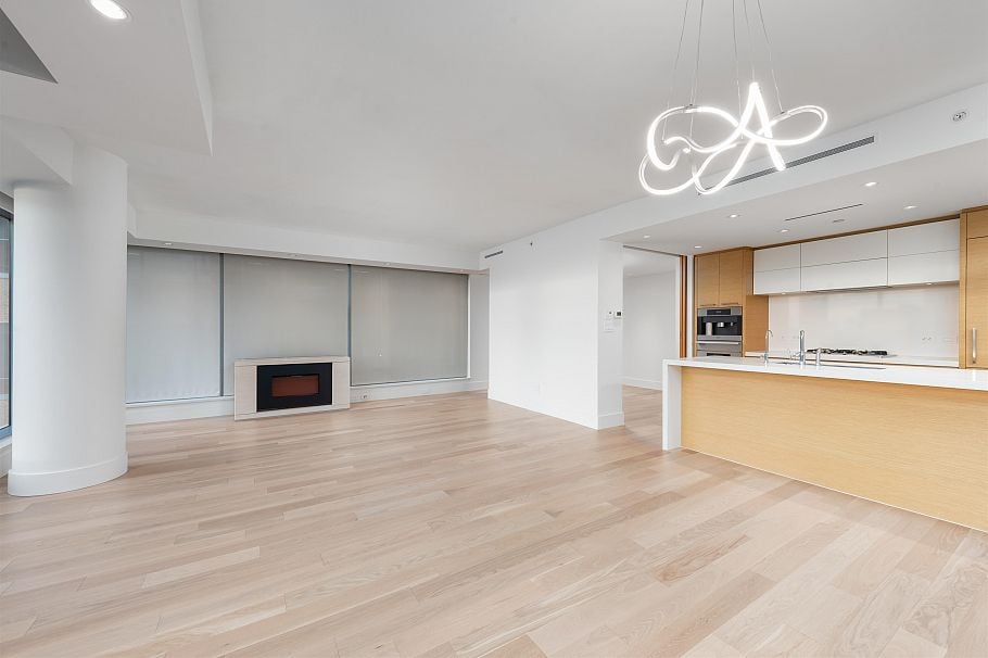2301 667 Howe Street Vancouver, BC - 11