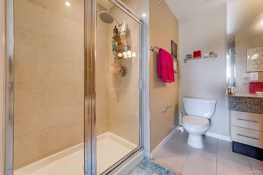 512 560 Raven Woods Drive North Vancouver, BC - 16