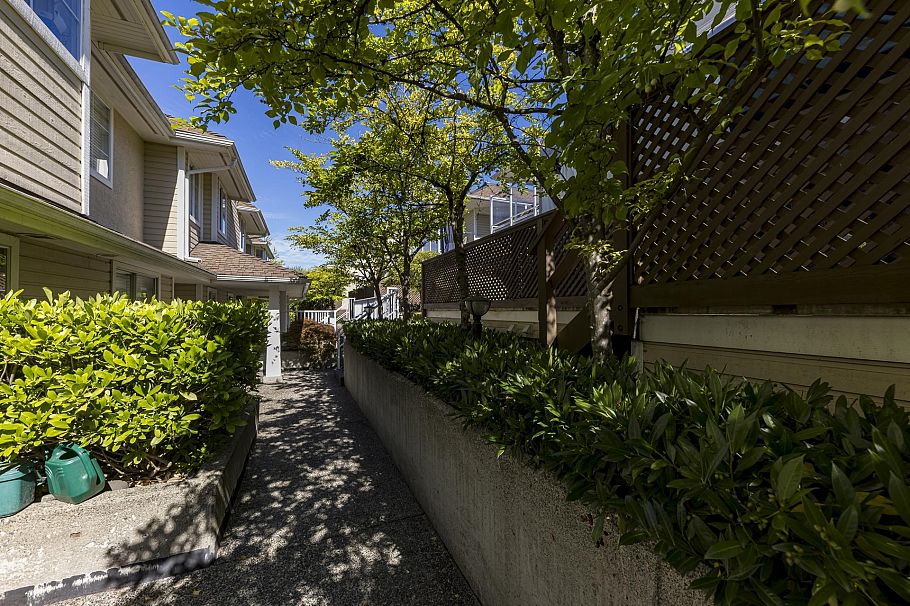 7 249 E 4th Street North Vancouver, BC - 20