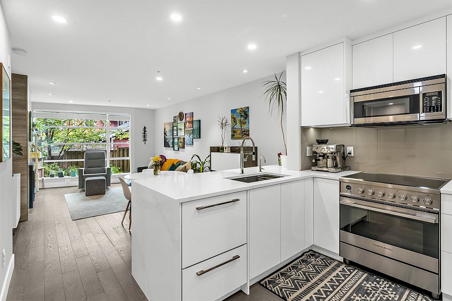 203 2555 W 4th Avenue Vancouver, BC - 6