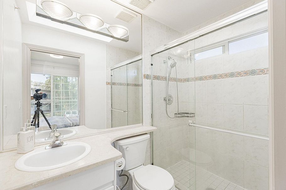3529 Gladstone Street Vancouver, BC - 9