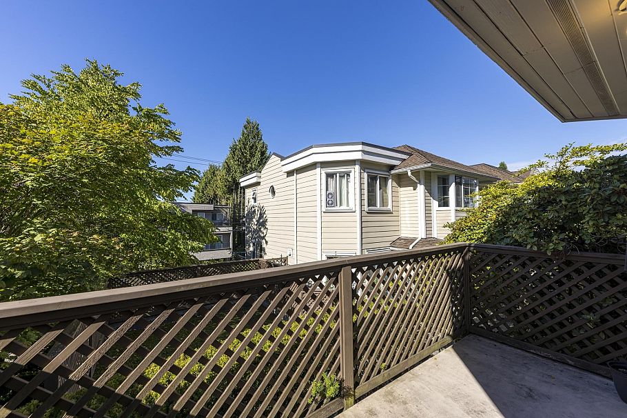 7 249 E 4th Street North Vancouver, BC - 19