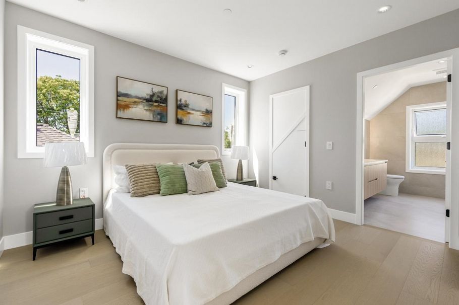 2 3771 W King Edward Avenue Vancouver, BC - 9
