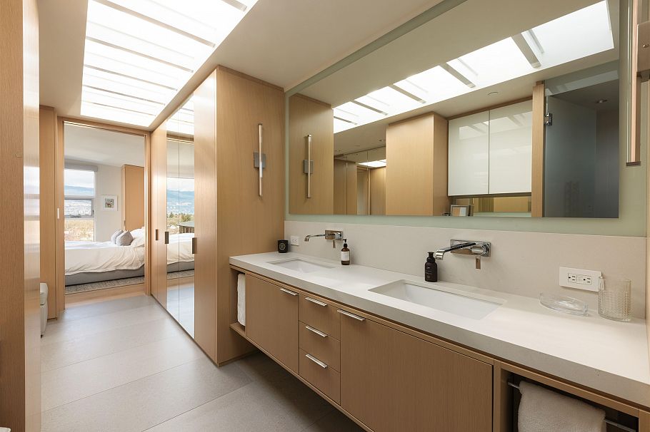 3250 W 20th Avenue Vancouver, BC - 29