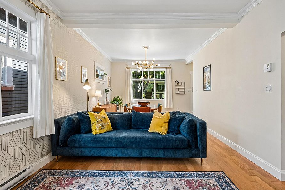 2323 Graveley Street Vancouver, BC - 3