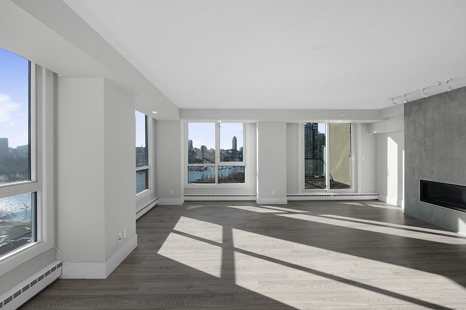 18A 199 Drake Street Vancouver, BC - 3