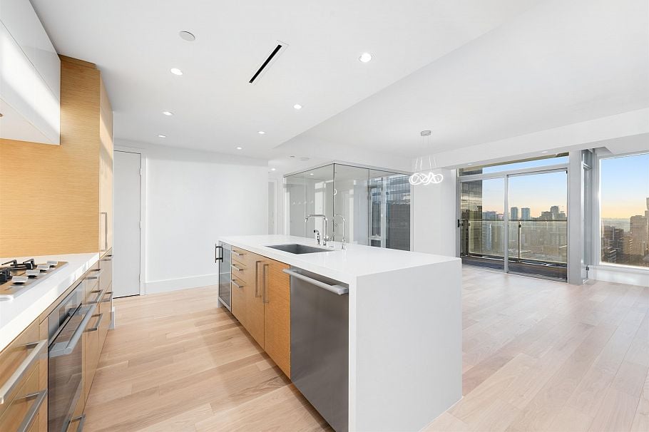 2301 667 Howe Street Vancouver, BC - 13