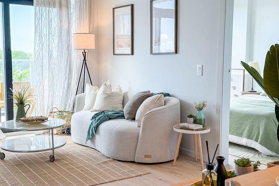 802 2729 Kingsway Vancouver, BC - 2