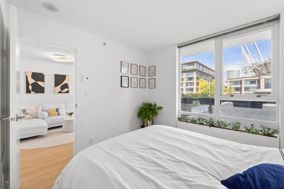 607 939 Expo Boulevard Vancouver, BC - 11
