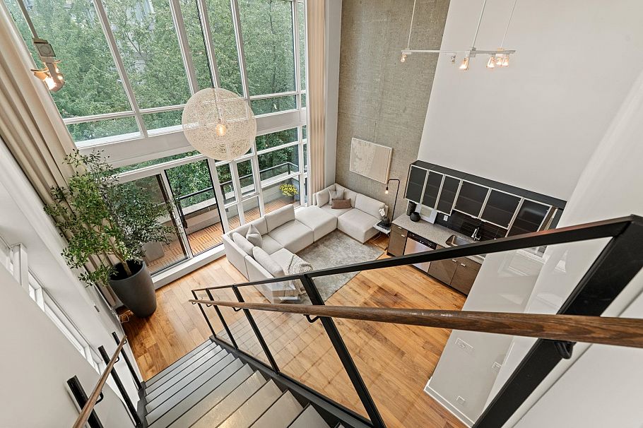403 988 Richards Street Vancouver, BC - 2