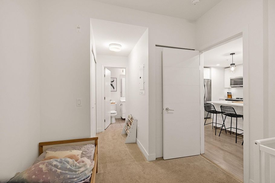 103 719 W 3rd Street North Vancouver, BC - 20