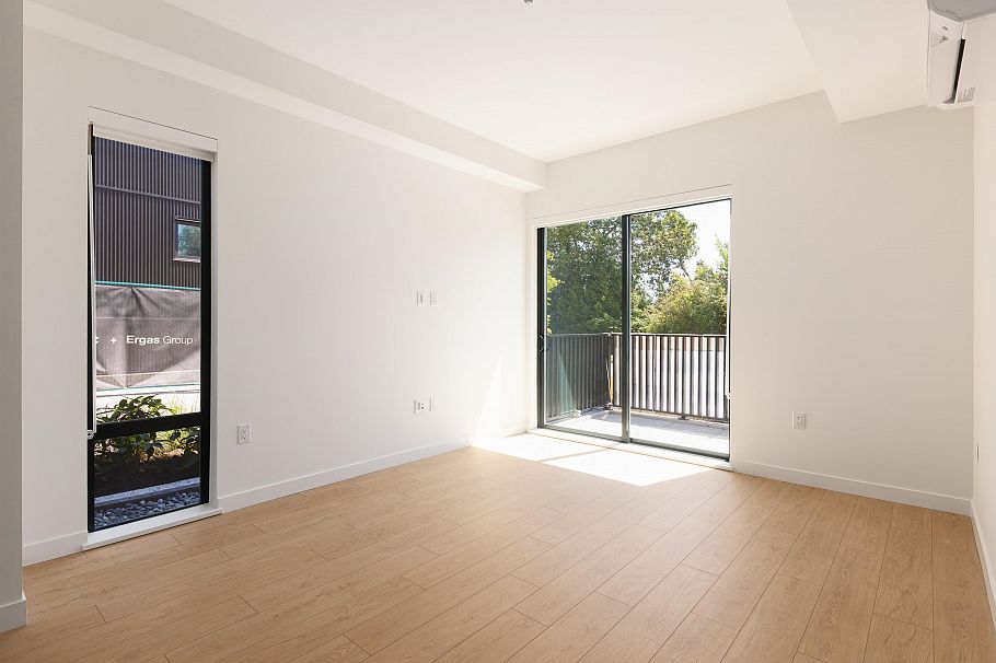 2407 N Grandview Highway Vancouver, BC - 19