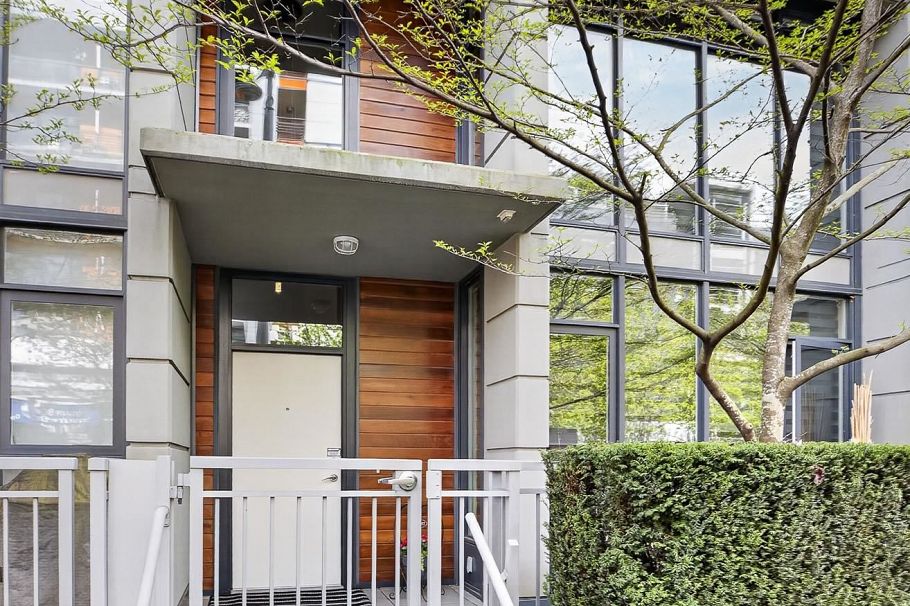 112 W 1st Avenue Vancouver, BC - 1