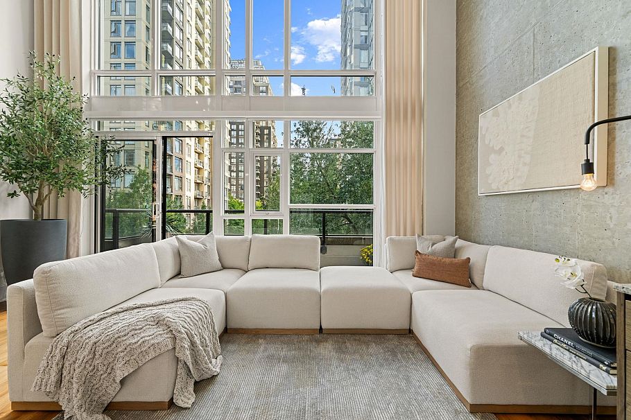 403 988 Richards Street Vancouver, BC - 4