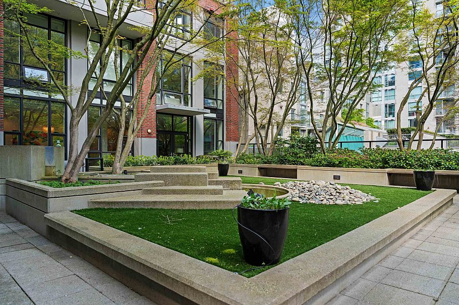 403 988 Richards Street Vancouver, BC - 22