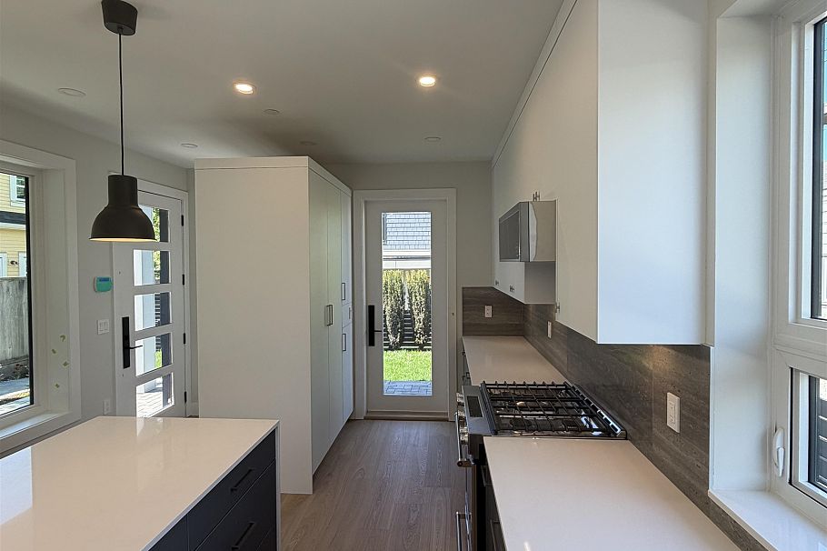3768 Fleming Street Vancouver, BC - 9