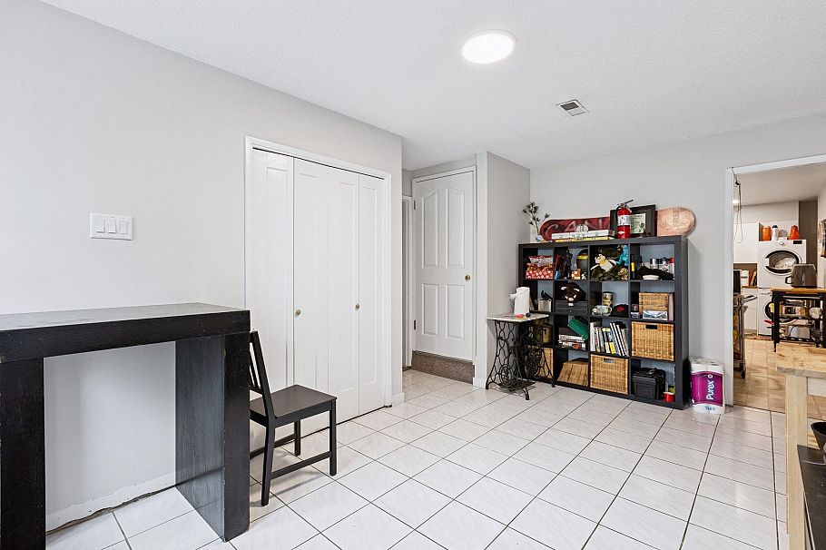 651 E 17th Avenue Vancouver, BC - 27