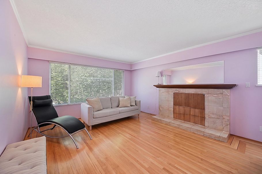 2763 Rosemont Drive Vancouver, BC - 2