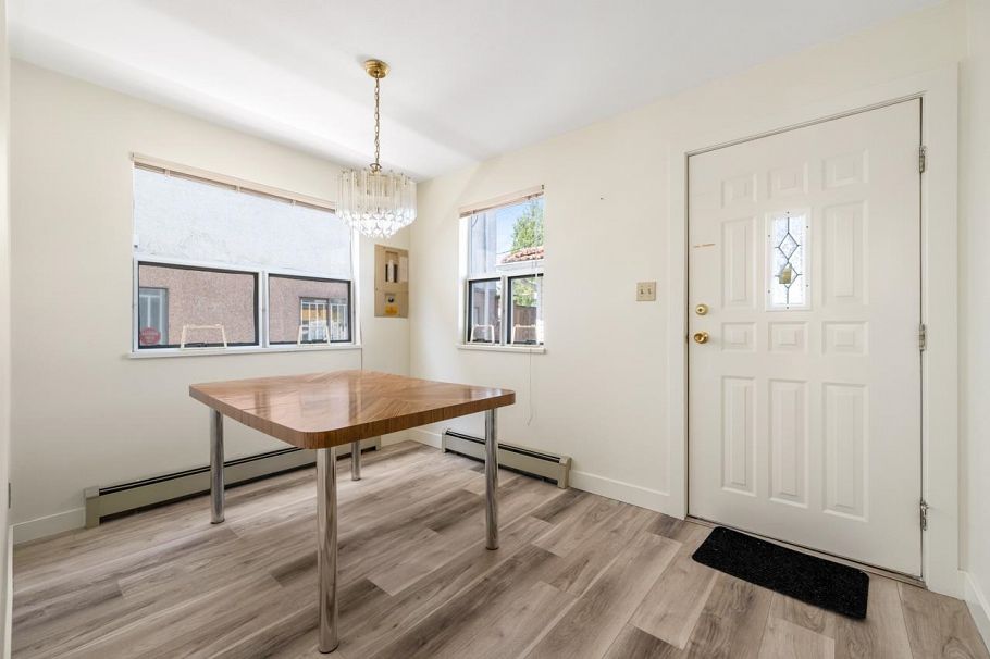 2547 E 34th Avenue Vancouver, BC - 15