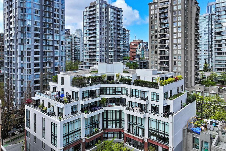 403 988 Richards Street Vancouver, BC - 30