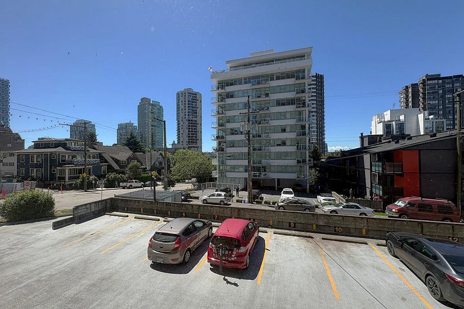 101 1100 Harwood Street Vancouver, BC - 5