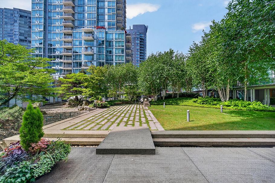 1004 590 Nicola Street Vancouver, BC - 33