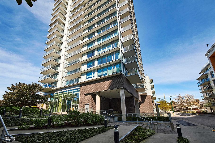 2605 8031 Nunavut Lane Vancouver, BC - 2