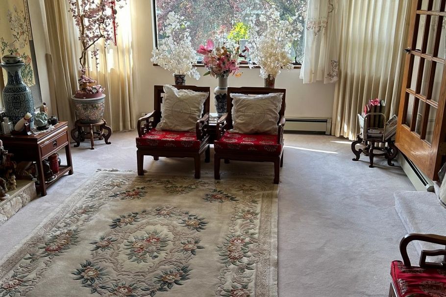 115 W 47th Avenue Vancouver, BC - 2