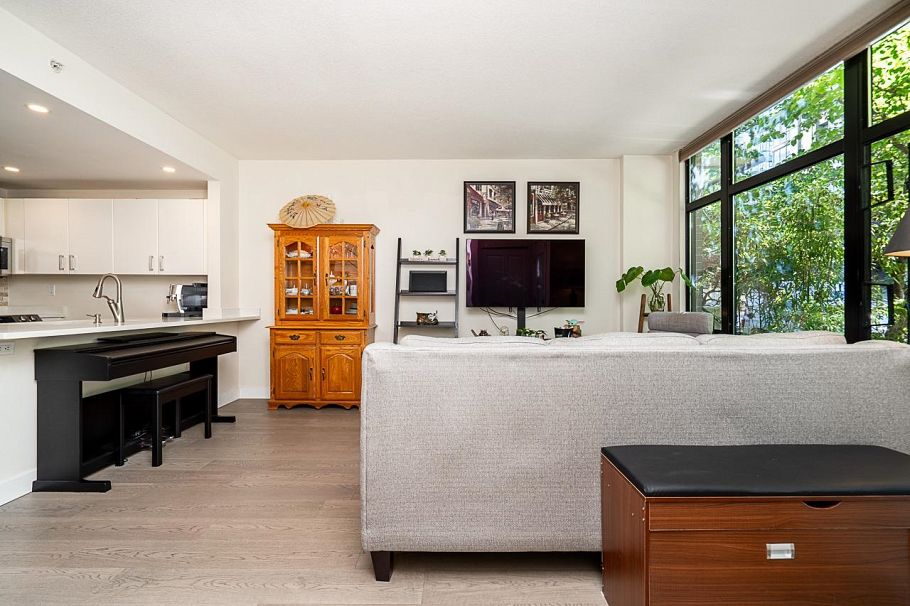 1261 Richards Street Vancouver, BC - 7